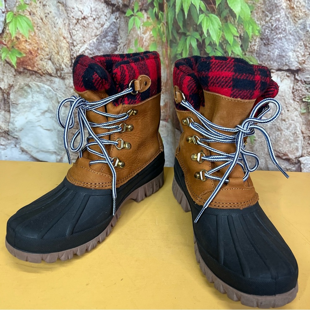 J. CREW Waterproof Leather and Rubber Duck Boots "Perfect Winter Boots" Style, 8 - Picture 6 of 13
